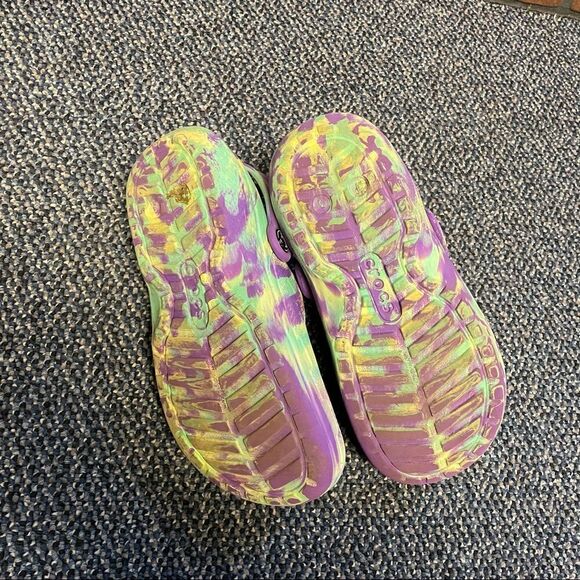 Crocs Kids Size 3  - Picture 3 of 4